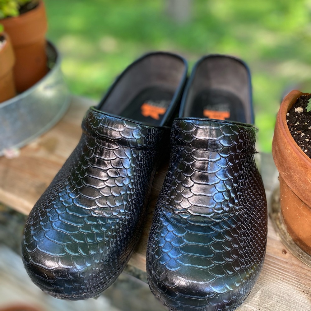 Dansko XP Black Patterned Footwear